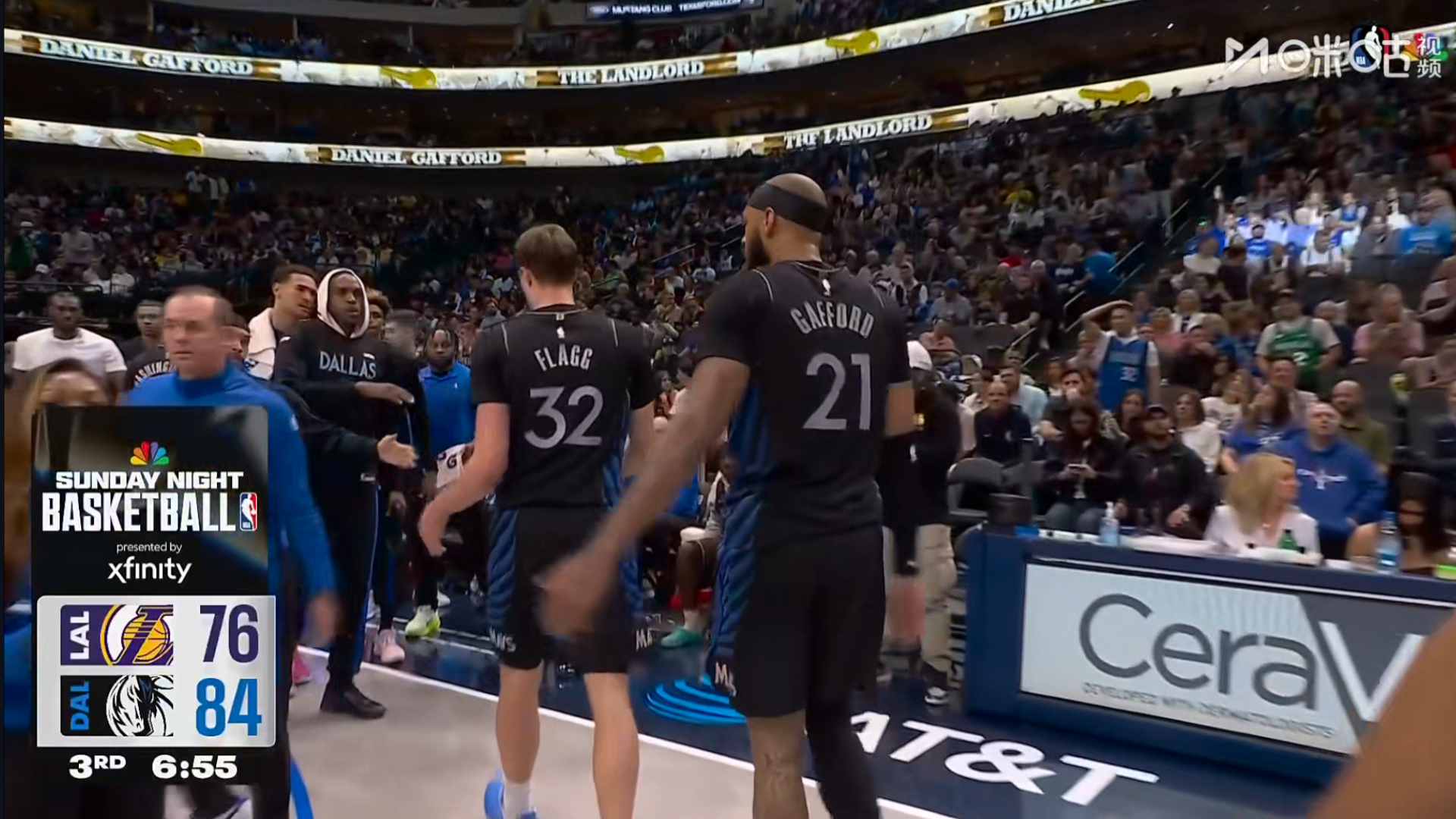 湖人暂停，目前76：84落后独行侠8分，还是防守的问题。湖人vs独行侠