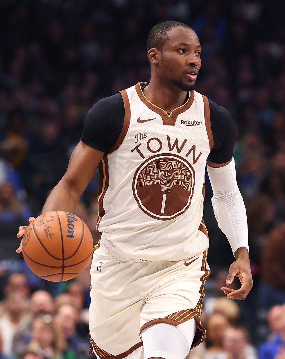 又不让走了？？记者Anthony Slater：巴特勒赛季报销、库明加被交易的可