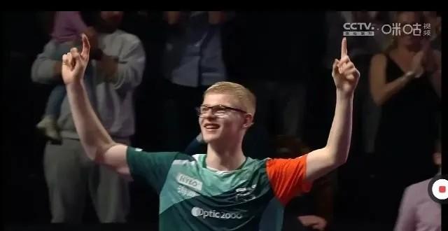 法国冠军赛结束了，真让人没想到的事儿还挺多的。

首先，没想到国乒这次居然一个冠