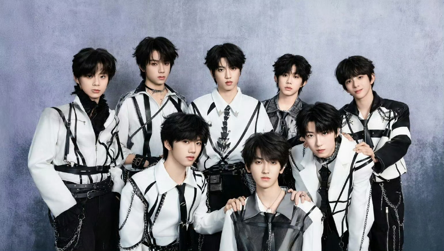 我们的少年时代2开通官微官微正式上线！🎉 青春重启，少年归来，热血校园故事即将