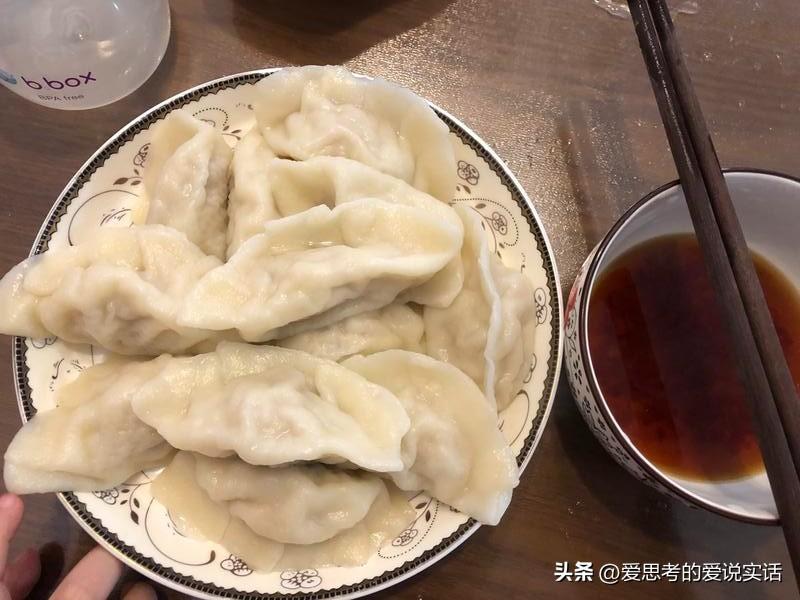有人说，六十年代也能吃上饺子！

我是农民，我觉得那时候能正儿八经吃顿白面饺子的