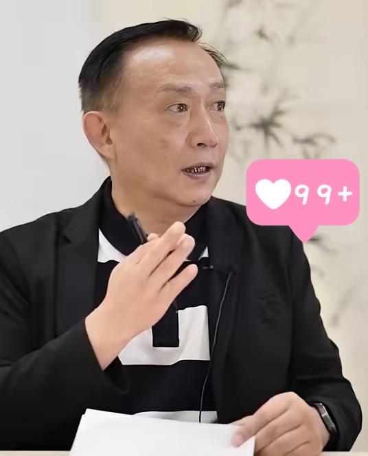 有人曾想把我们喝的水、用的电、上的网，打包卖给资本，还生怕普通百姓看懂，特地用英