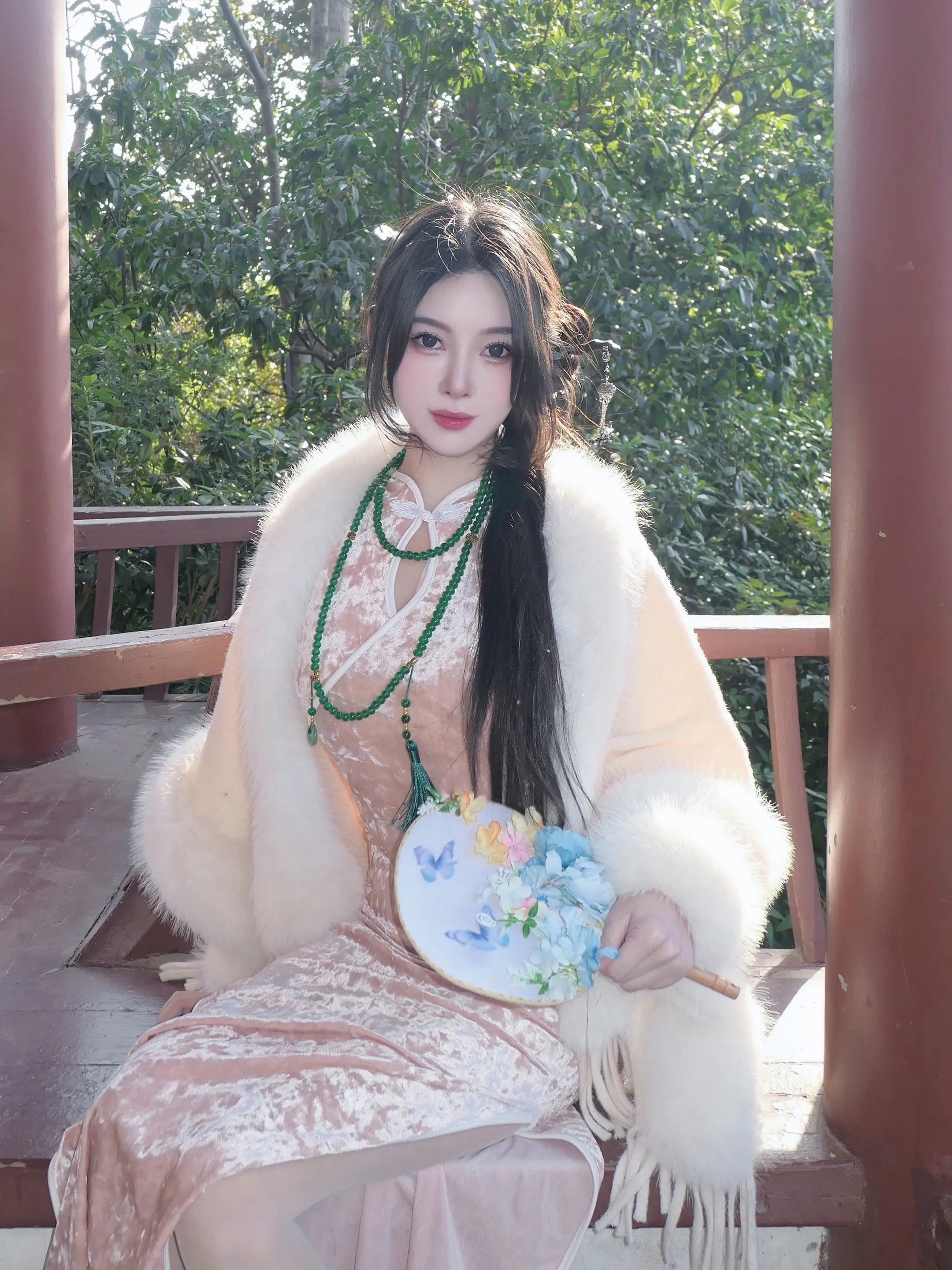 何必一厢旧梦悠悠苦我心