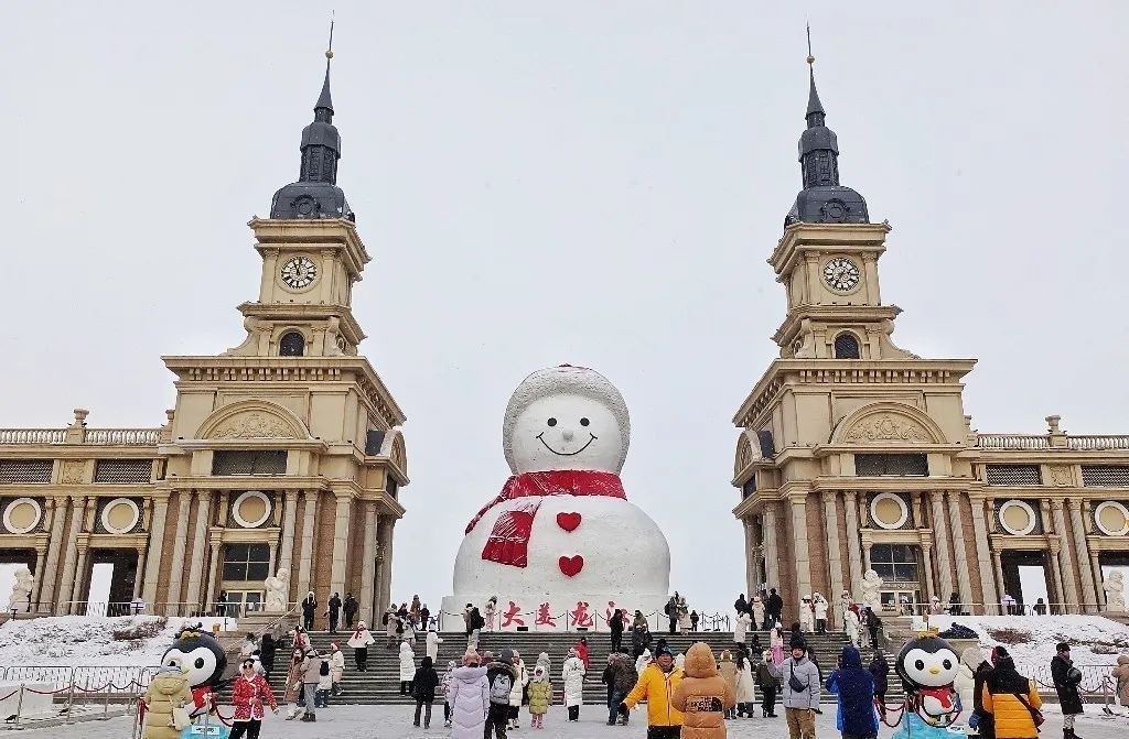 “尔滨”这次，8天164亿！黑龙江日报微信公号消息，2024年元旦假期，哈尔滨创