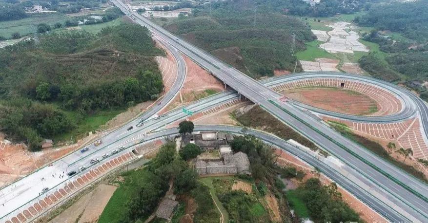 招标！榆林将新建一条高速公路

北流至化州宝威高速公路 （广西段）

特许经营项