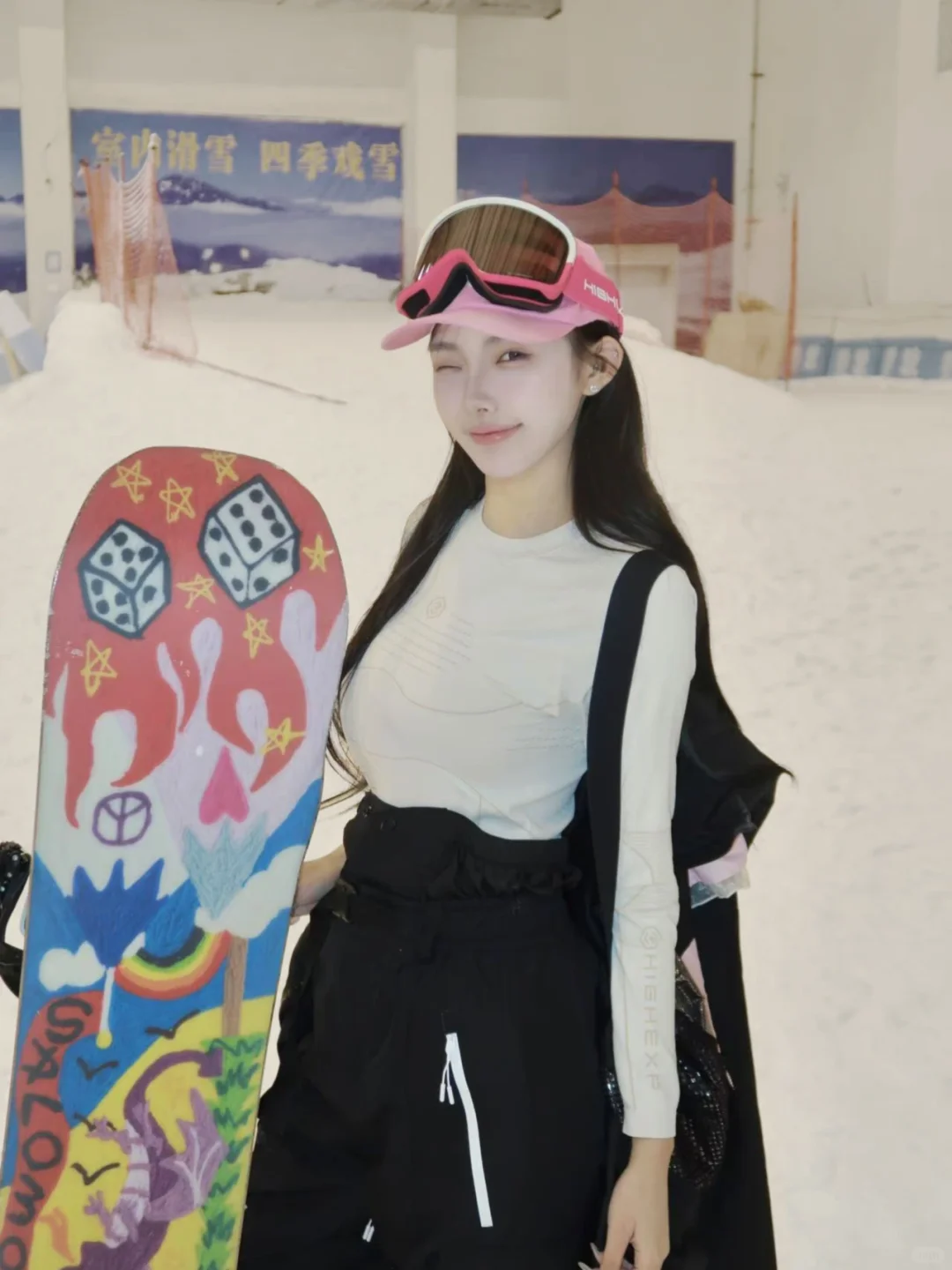滑雪穿搭｜甜妹来袭💕谁说穿的越粉摔得越狠