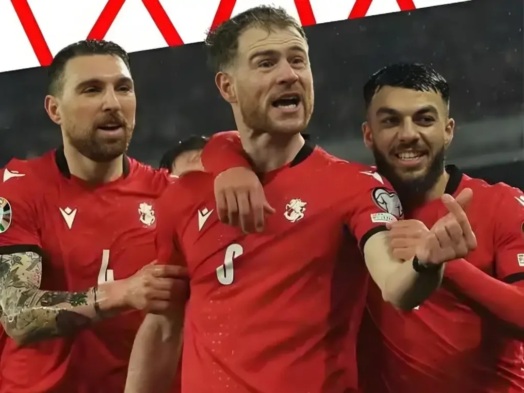 西班牙2-0胜格鲁吉亚，三战全胜零失球