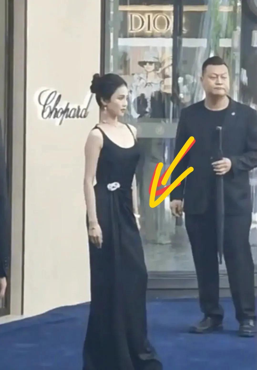 白鹿，这次可是闹了“大笑话”了！[捂脸]

6月28日，28岁的白鹿高调参加线下