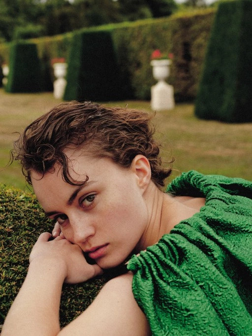 Rose Valentine for L'Officiel Ukraine 摄影