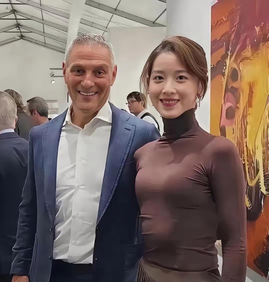 章泽天面相都变了