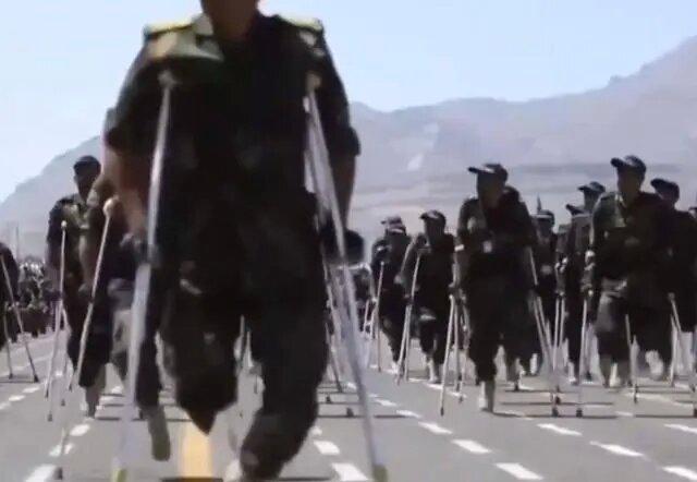 了不起！给胡塞武装点赞！

这几天，胡塞武装正在跟美国硬杠。美国的实力自不用说，