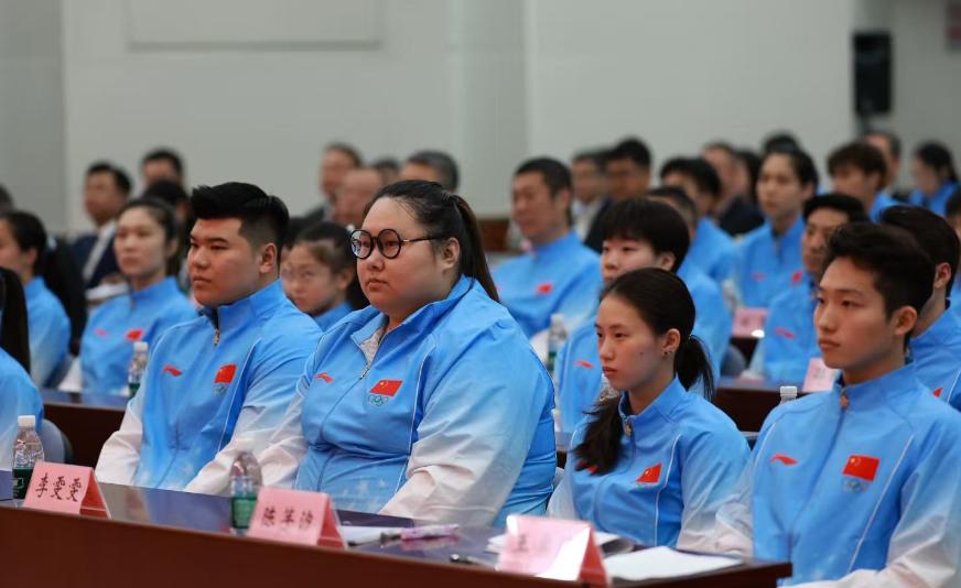九月四号这一天，中国体育圈扔出了一记绝对的重磅炸弹。整整1274人的超级庞大军团