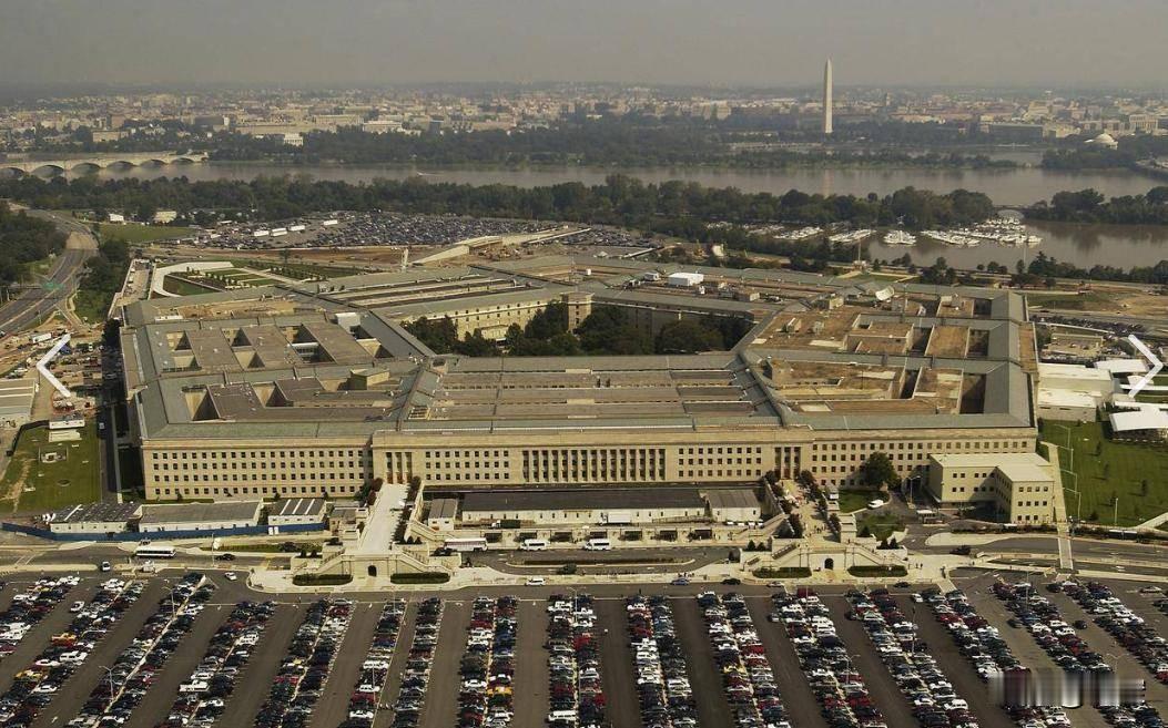 五角大楼称：“中国军事力量的增强使美国本土变得越来越脆弱。中国拥有庞大且不断增长