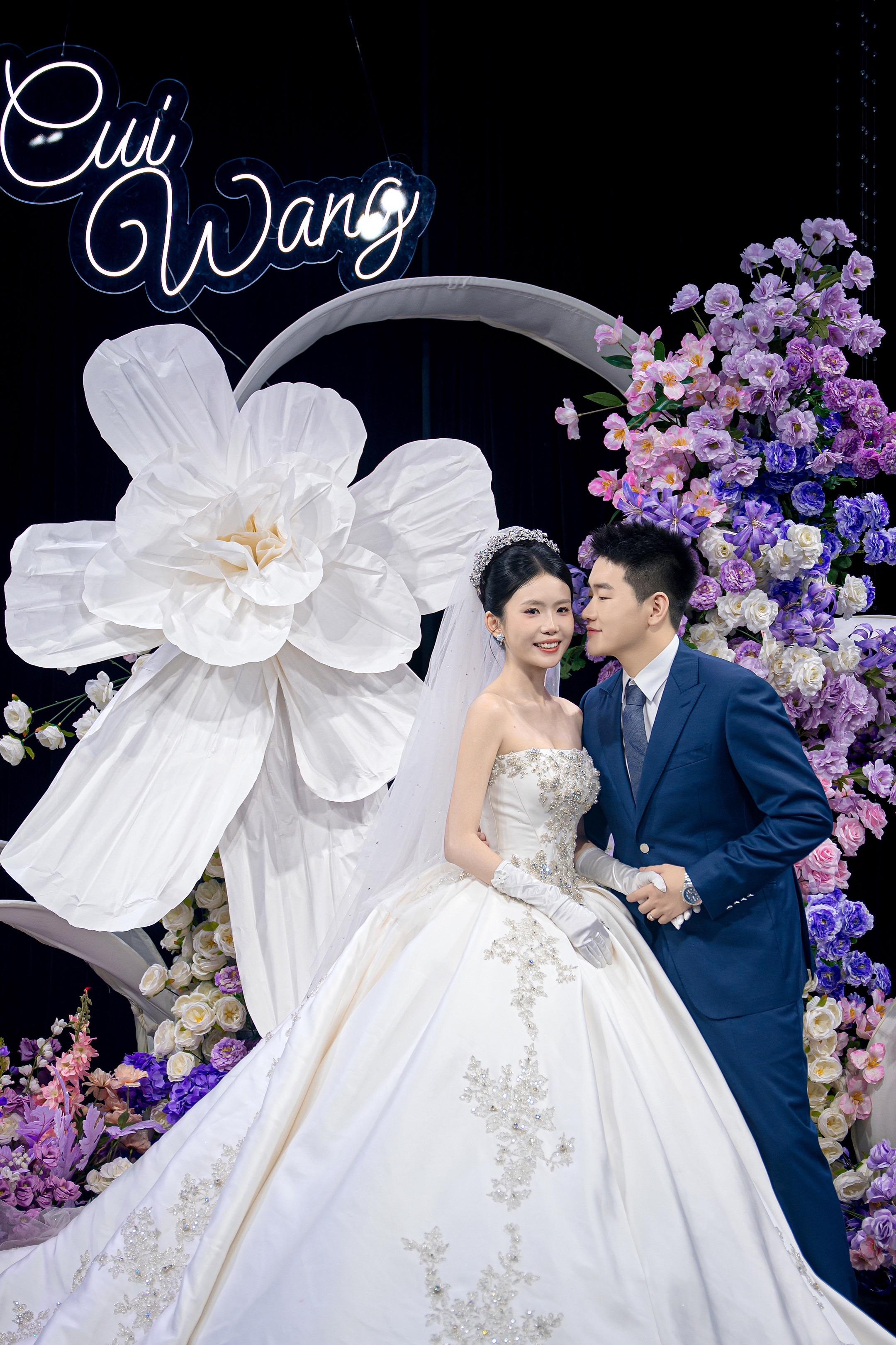 婚礼当天"你的专属先生"西装革履不是束缚.是给余生浪漫的承诺书