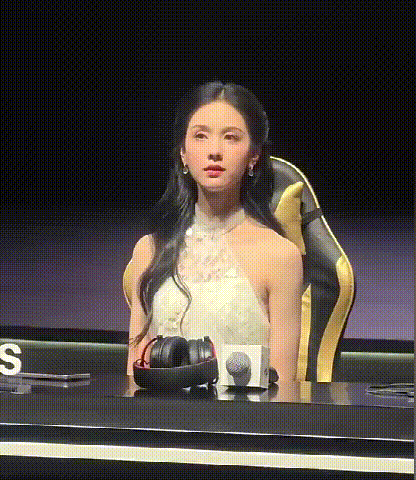陈都灵，人长得漂亮，有种知性美，没想到是毕业于南京航空航天大学飞行器制造工程专业