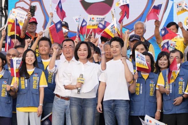 国民党高雄市长参选人柯志恩19日在凤山举办首场“大风起！柯志恩高雄胜利大会”大造