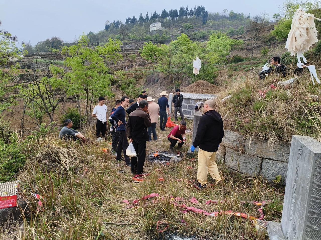 特朗普：我让伊朗回到石器时代
普京：我向伊朗提供武器
