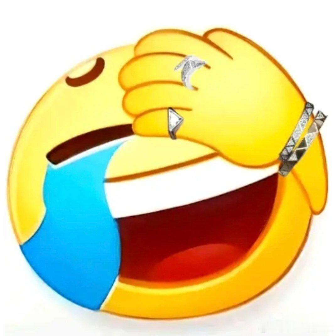 怎么给苏新皓穿了两条短裤有没有人告诉博主为什么苏新皓被Prada带了两条定制款手