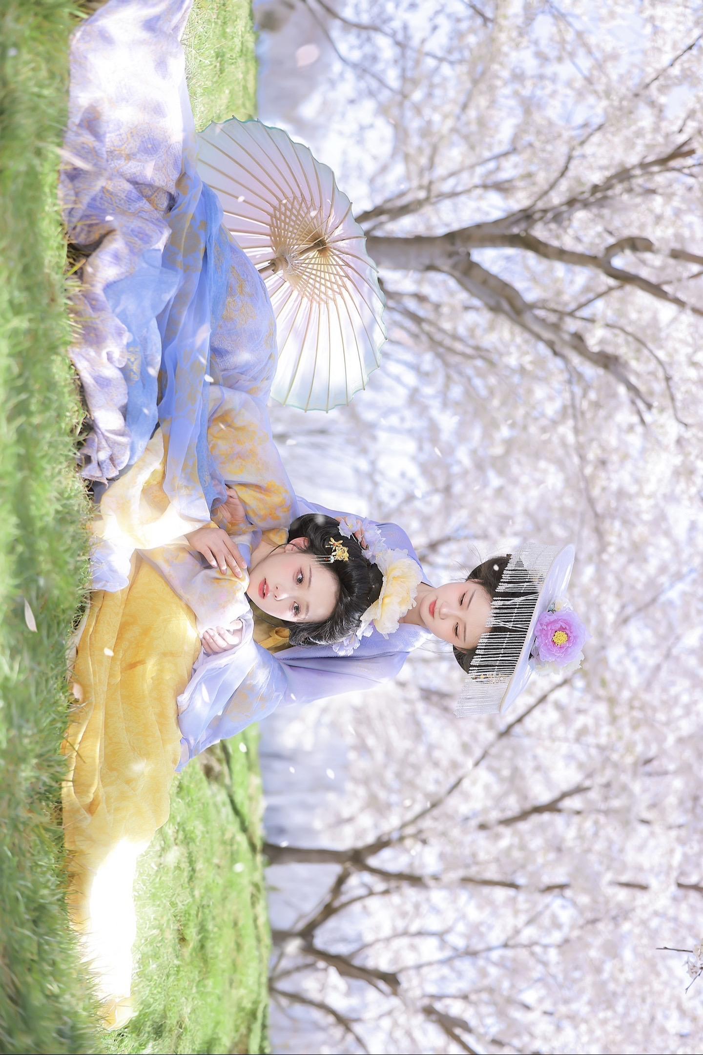 大唐独有的繁华感～很喜欢双人的感觉！ 🧚‍♀️：   💄