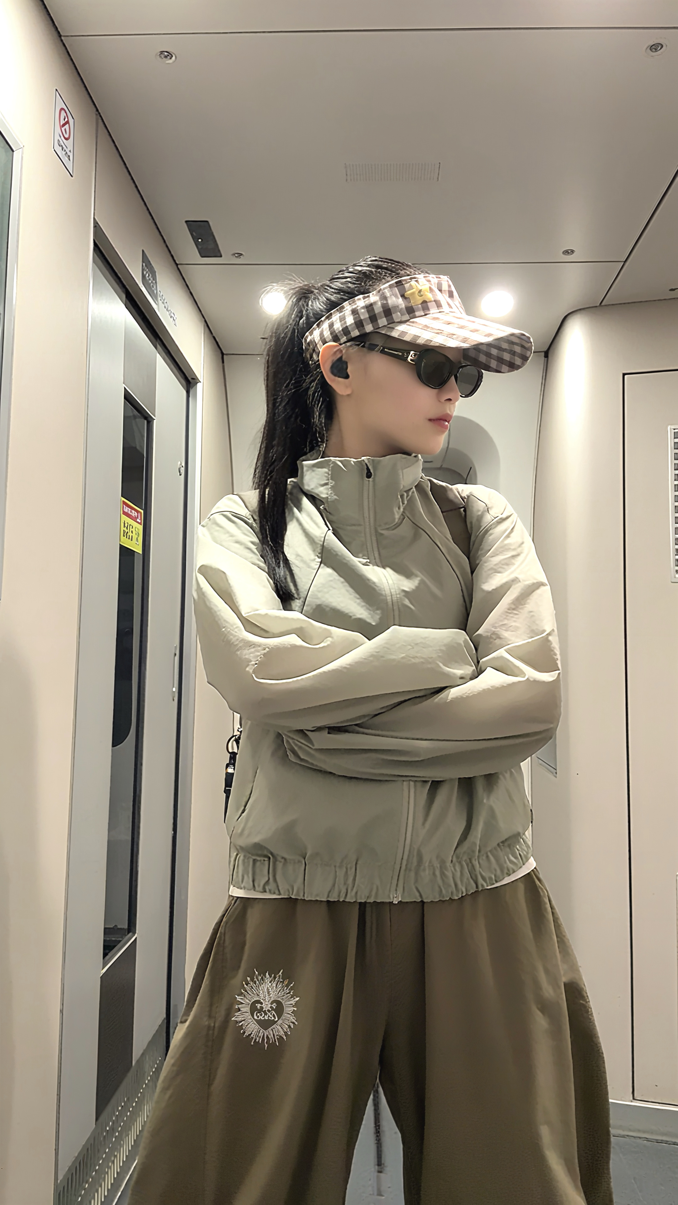 早上六点已经在去九寨沟的高铁上了 ​​​