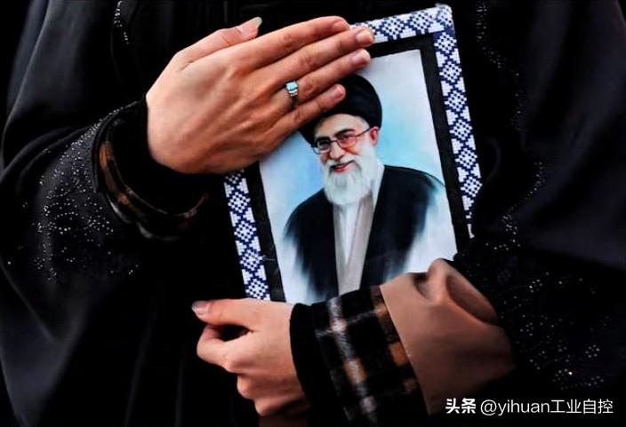 【爱打哑迷、喜玩不确定性】
针对美以2月28日的联合暗杀行动，特朗普自豪地对CN