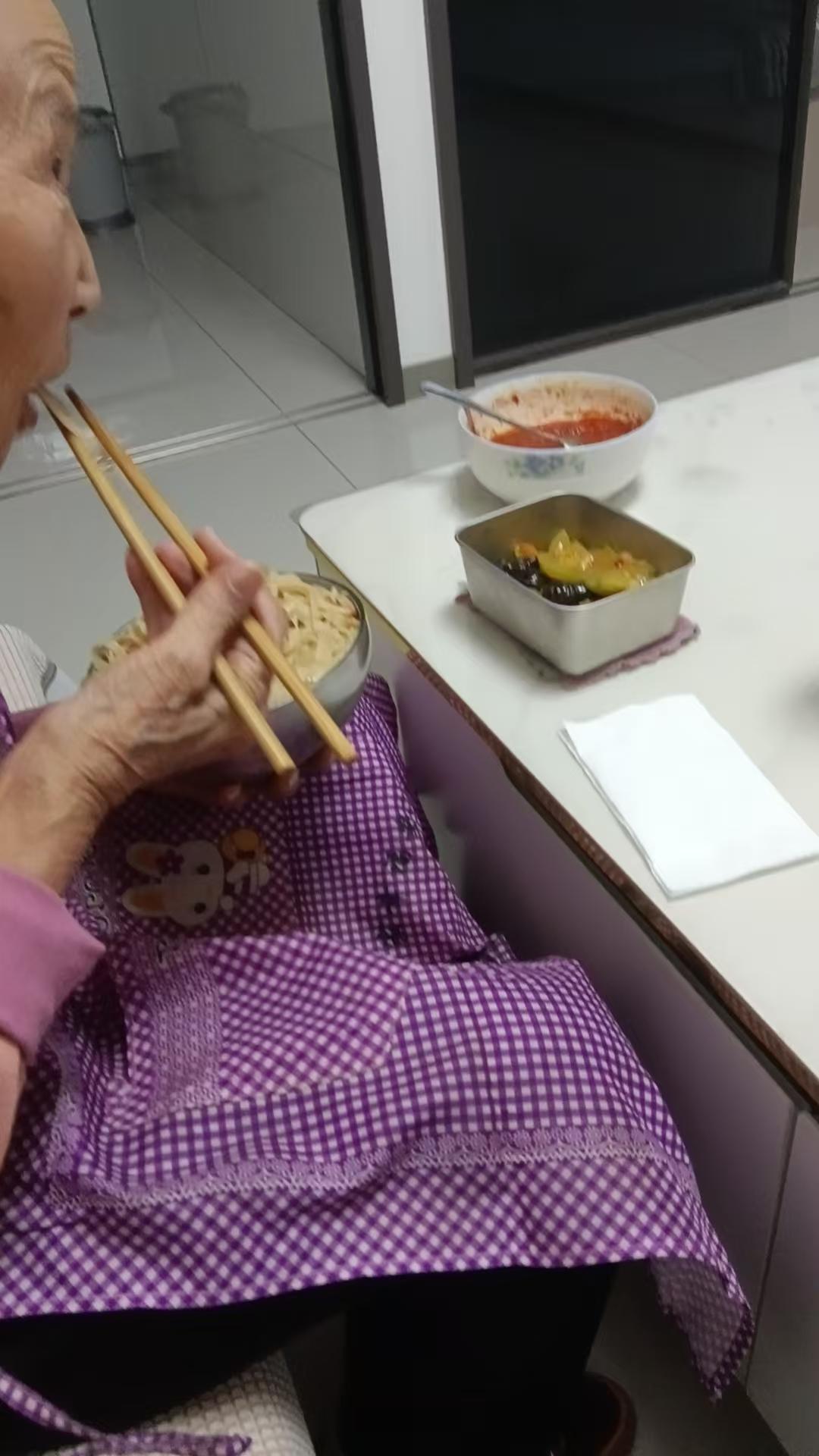 新的一年想多陪陪谁老妈