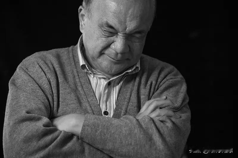 如何看待一老人因做饭累不让子女拜年 看到有老人因做饭累不让子女拜年，这事儿网上吵