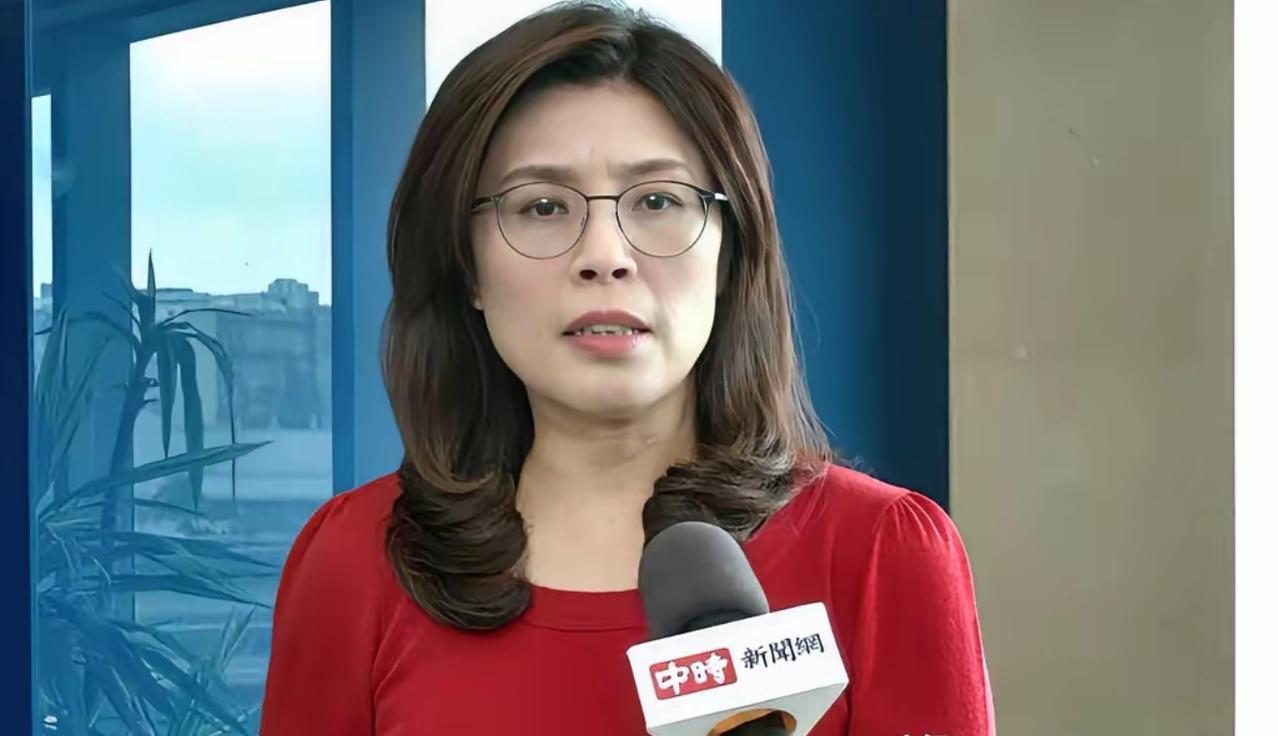 最疯的“女战神”配上了最滑的“老狐狸”，这招绝了！郑丽文聘请王金平，绝对是今年最