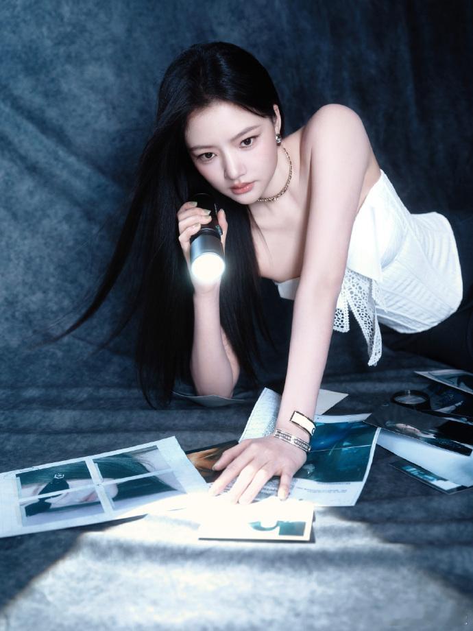 任敏撒娇给观众要空调被任敏的温柔和可爱双重击中，没有刻意做作的营业感，全是自然而