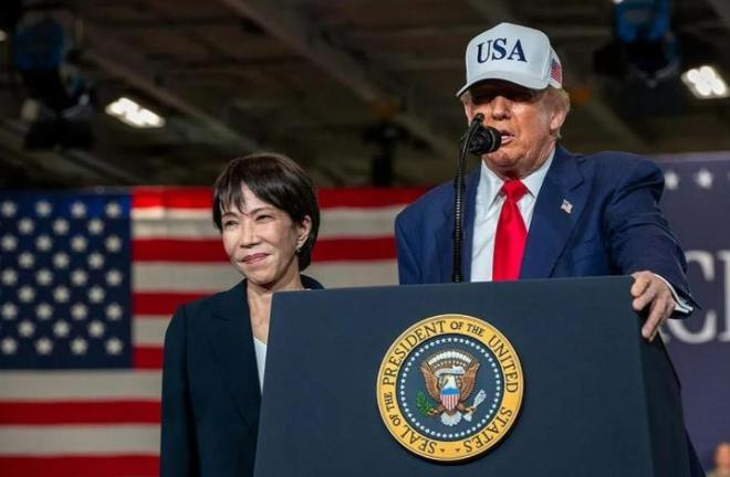 如果把国际关系比作一场大型牌局，本届G7峰会上，特朗普这位“牌手”的动作简直让人