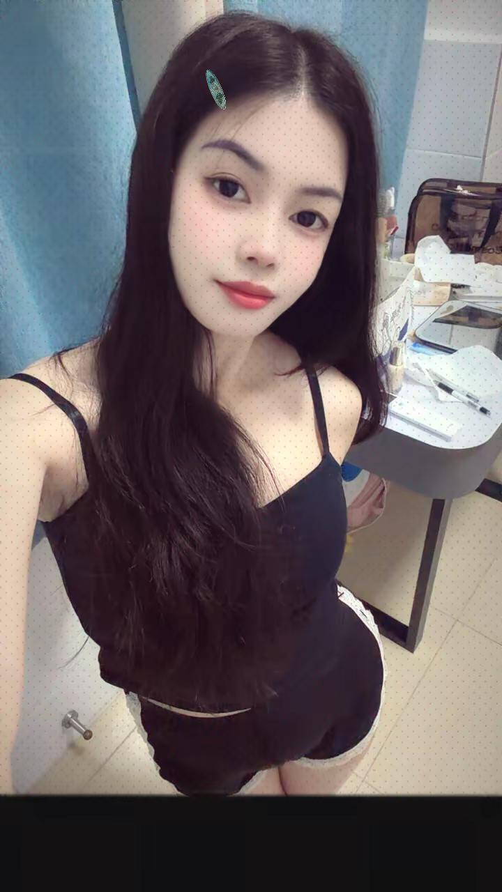 我不是什么好人 但是我从来没有害过人 我只是穿了自己喜欢的衣服 化了自己觉得好看