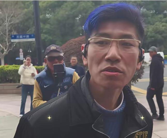 方向是一样的！张半仙分析下跌原因，本周跌破4000点和去年4月7日的大跌是一样的