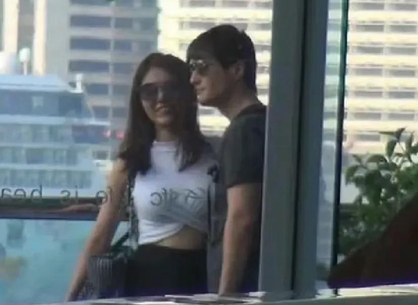 这才是今天娱乐圈，最炸裂的恋情瓜!
女星徐冬冬高调发文宣布恋情，对方竟然是她昔日