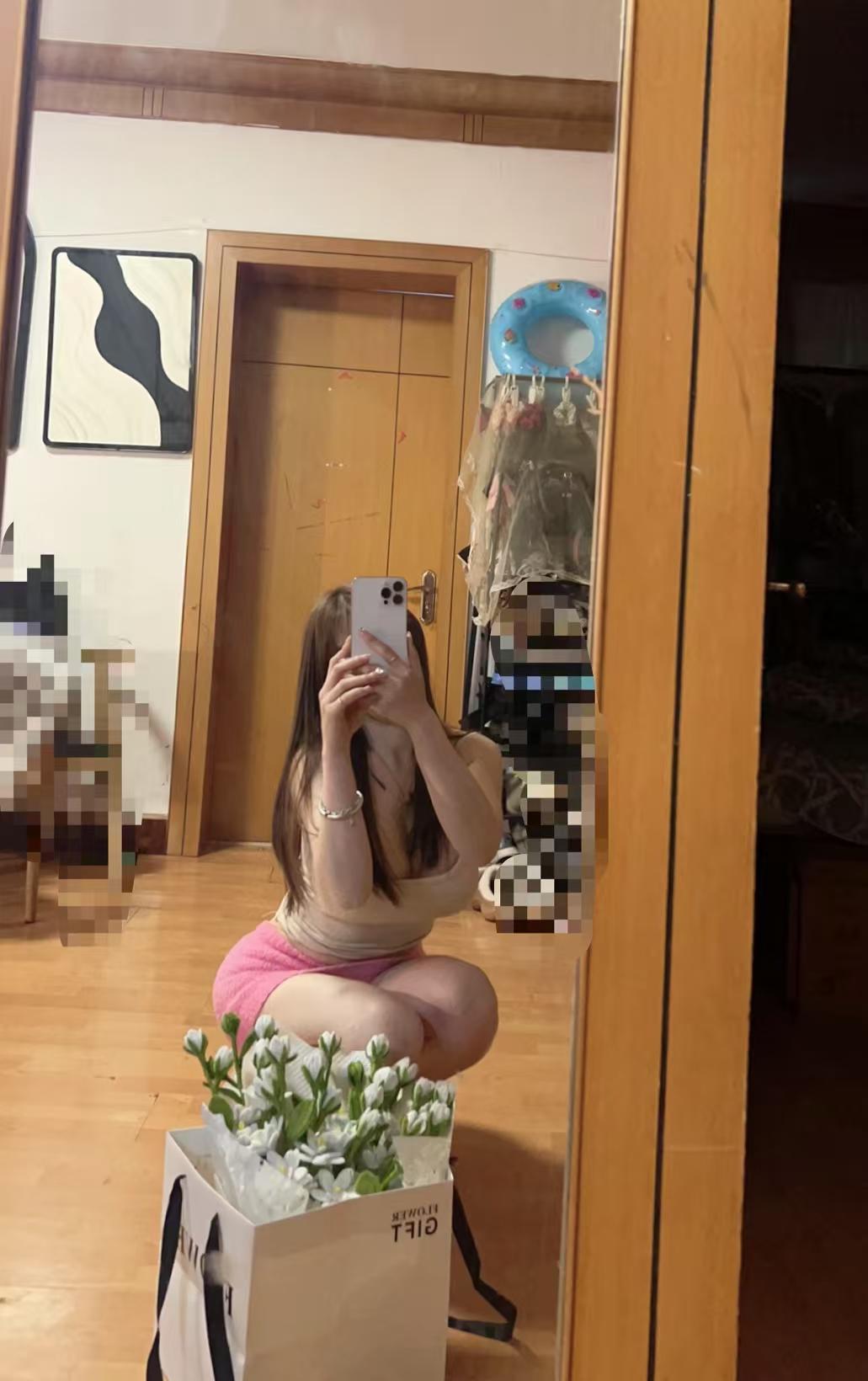 你不是想当我男朋友吗？那就给我订束花吧😆