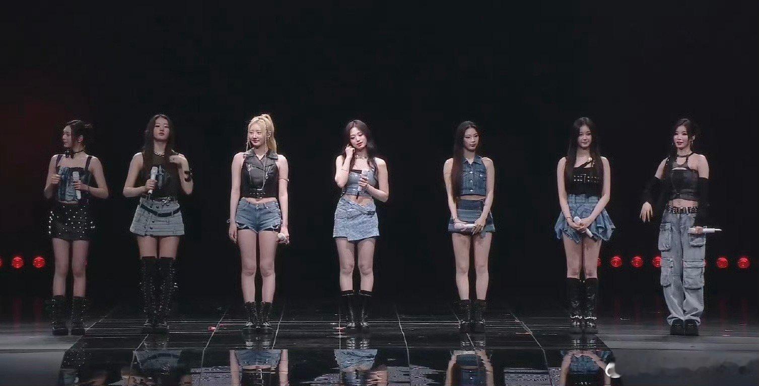 #babymonster消音舞台实力#只要有她们在的舞台，永远都会充满浓浓的音乐