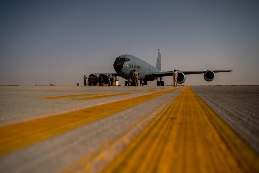 2022年8月16日，沙特阿拉伯苏丹王子空军基地的一架美国KC-135同温层加油