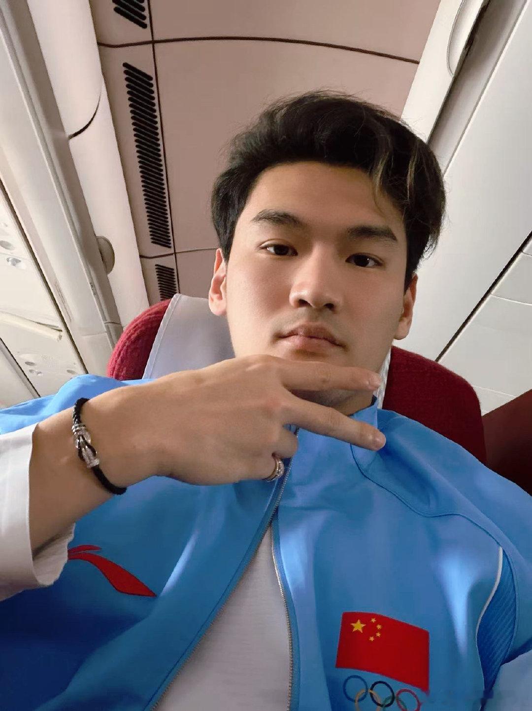 汪顺开启第五次亚运之旅 中国游泳队已经抵达东京，开启2026亚运会之旅：迎来我的