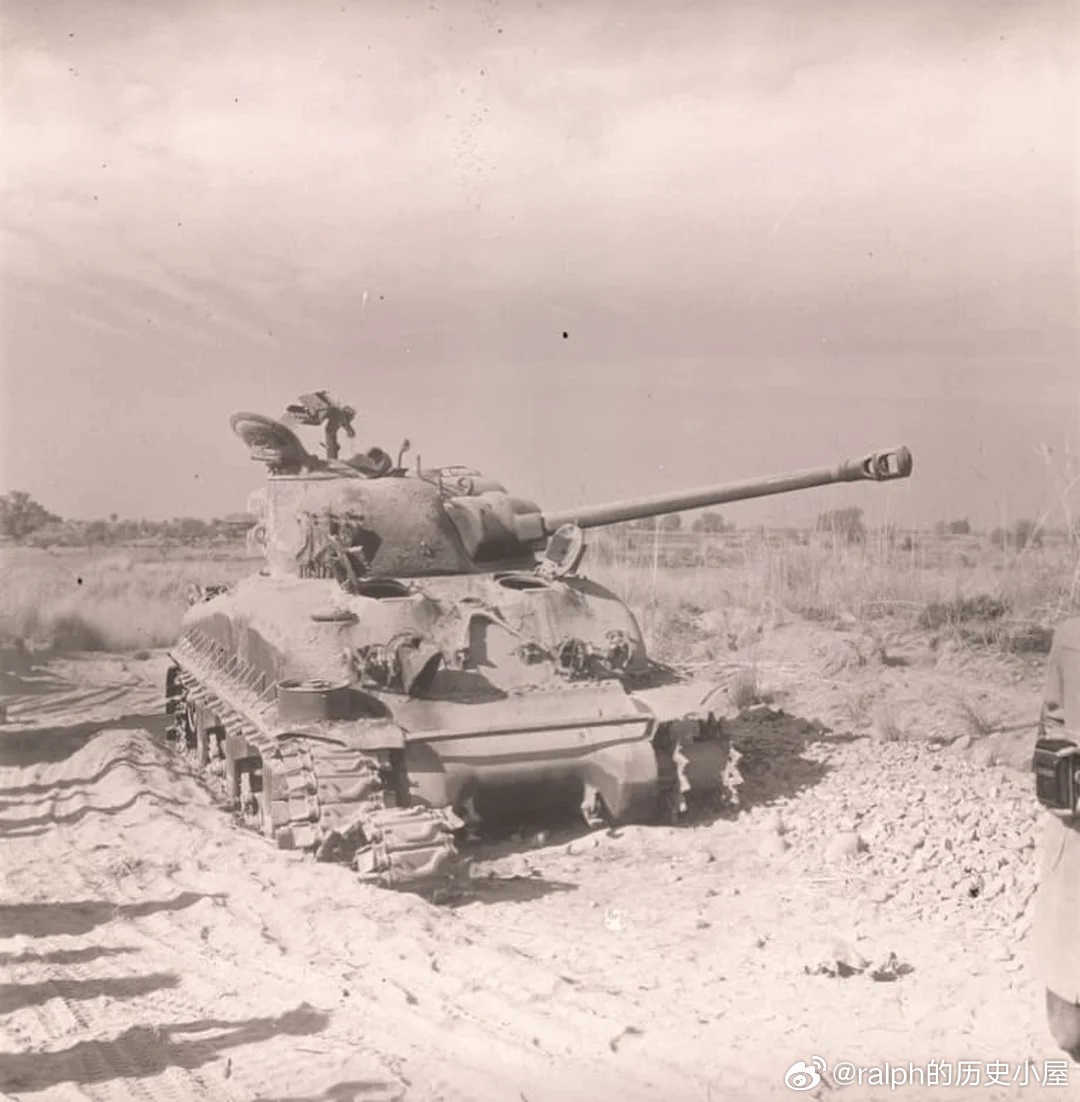 1971年印巴战争中巴基斯坦第26骑兵团（野马团）的M4A1E6谢尔曼中型坦克在