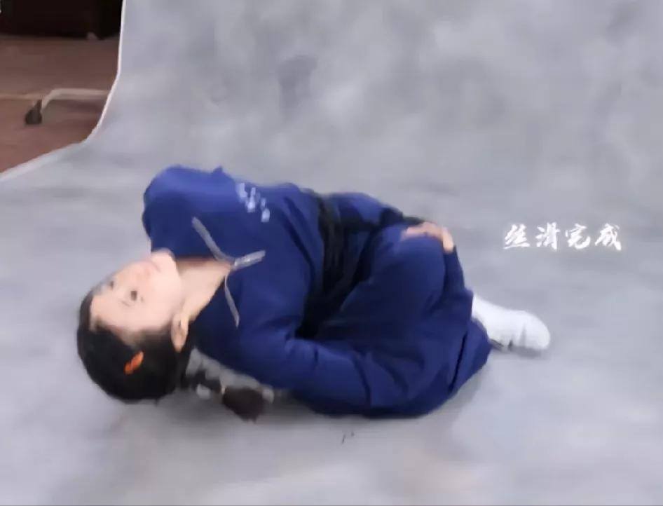演忆秦娥，太考验演技和灵气，还要有过硬的舞蹈功底，有一说一，刘浩存确实更适合这个