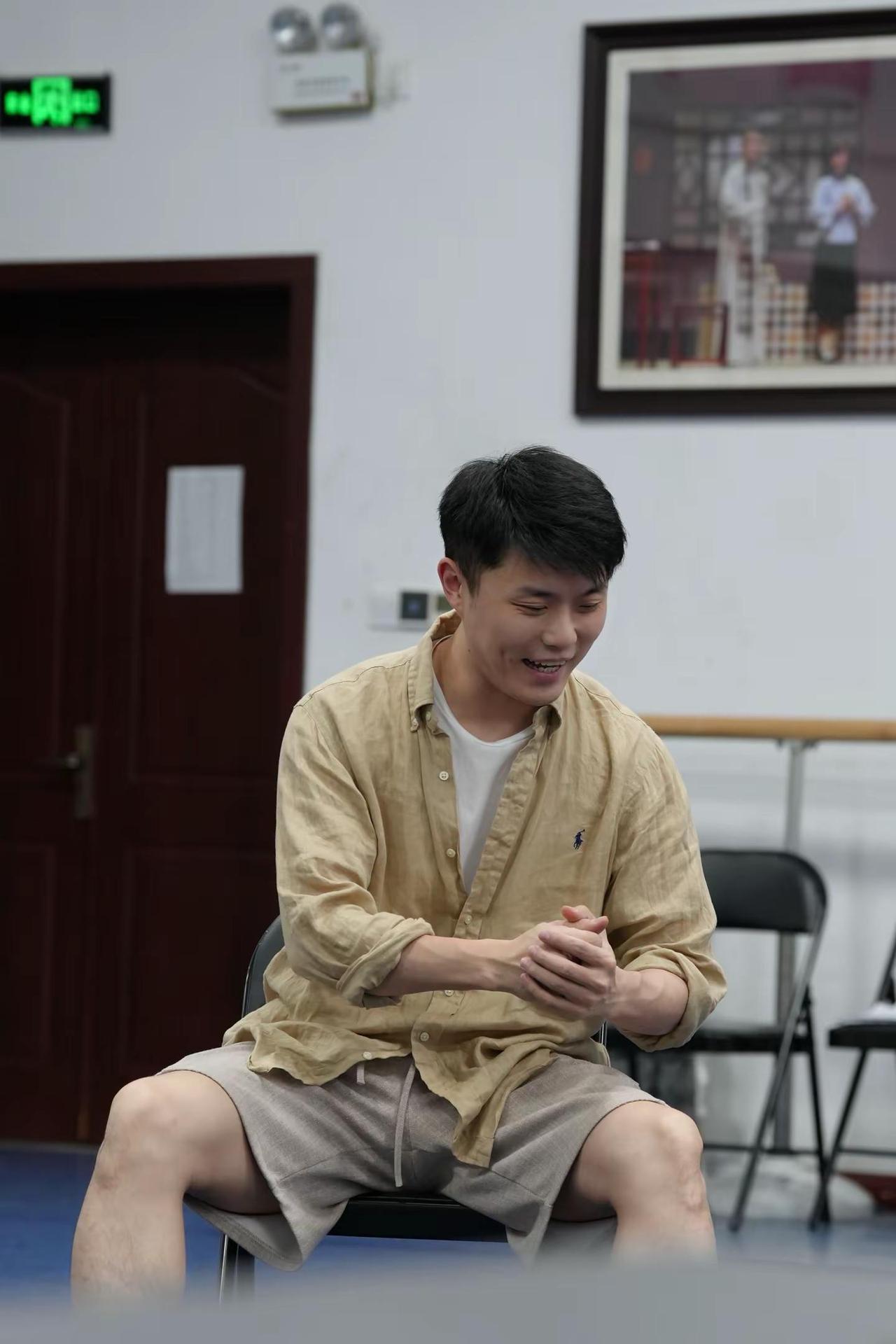 福官的命很好呀 还能笑到最后 你也发现了吧。甬剧苏醒 演反派肯定很痛快。太惨了 