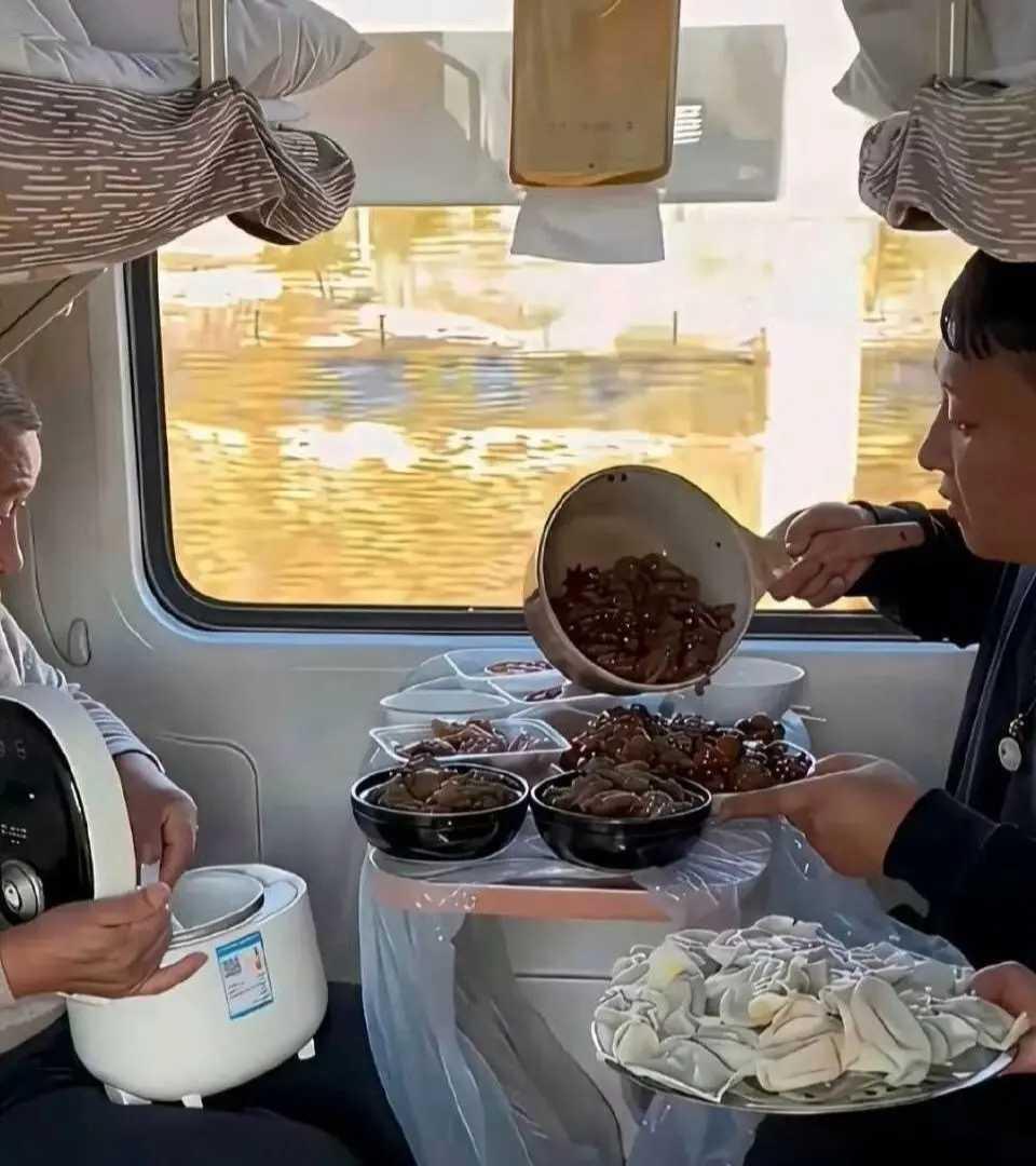 列车员遇到这种人估计头都大了