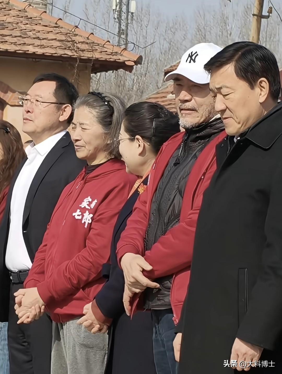 迟蓬终于演主角了！和陈宝国演夫妻，年代剧《家有七郎》开拍了，其他主要还有井柏然、