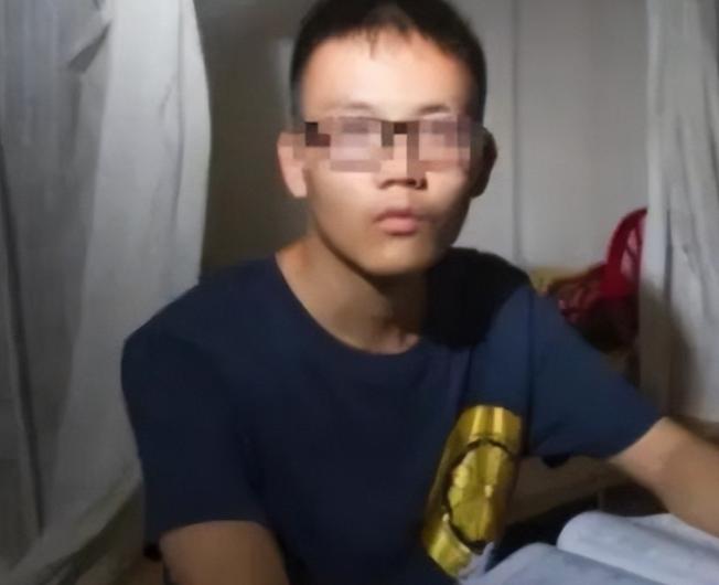 [微风]湖南一学霸高考只拿239分，全校老师死活不信，调出考场监控才看清——他三