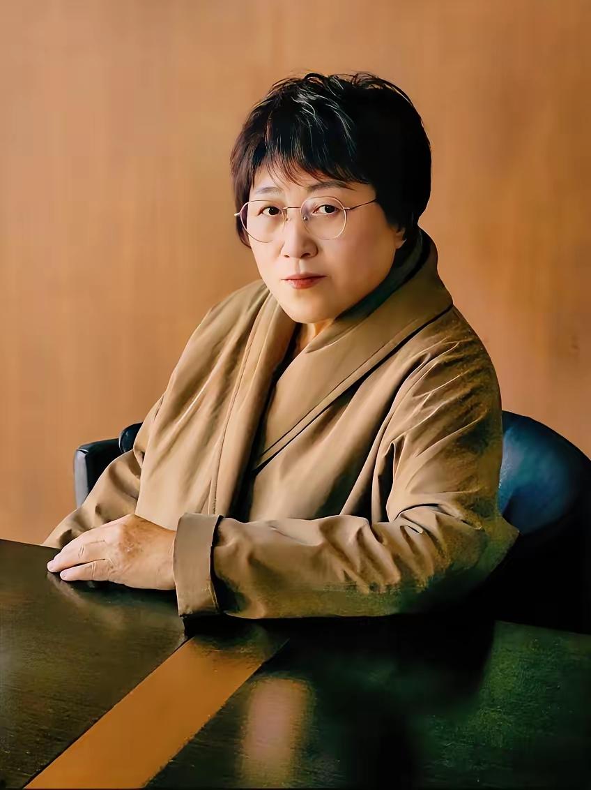 李银河：“我几乎没有朋友，因为我是个孤独的人。精神生活比较挑剔，对别人的依赖性也