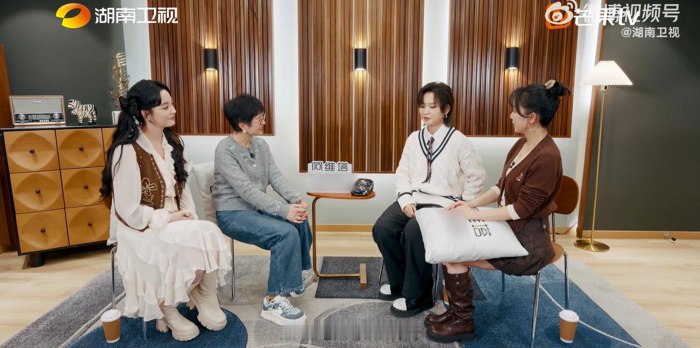 周笔畅希望自己活到老酷到老周笔畅对酷的理解好正！不是表面的耍帅，是坚持所爱保持真