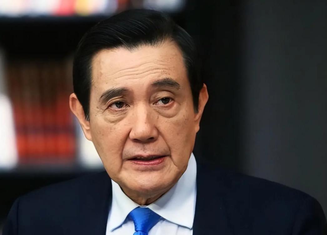 中国大陆要清醒了。台湾只要有马英九，朱立伦，洪秀柱，想实现和平统一，有点难，这三