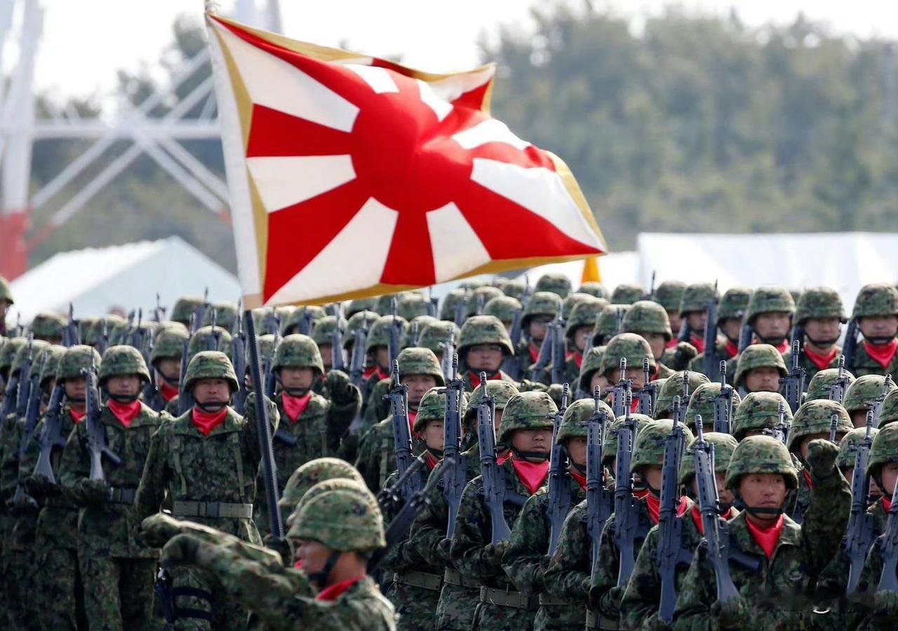 日本防卫预算要飙到GDP3.5%？这是想彻底撕毁和平宪法？
 
日本自民党又搞大