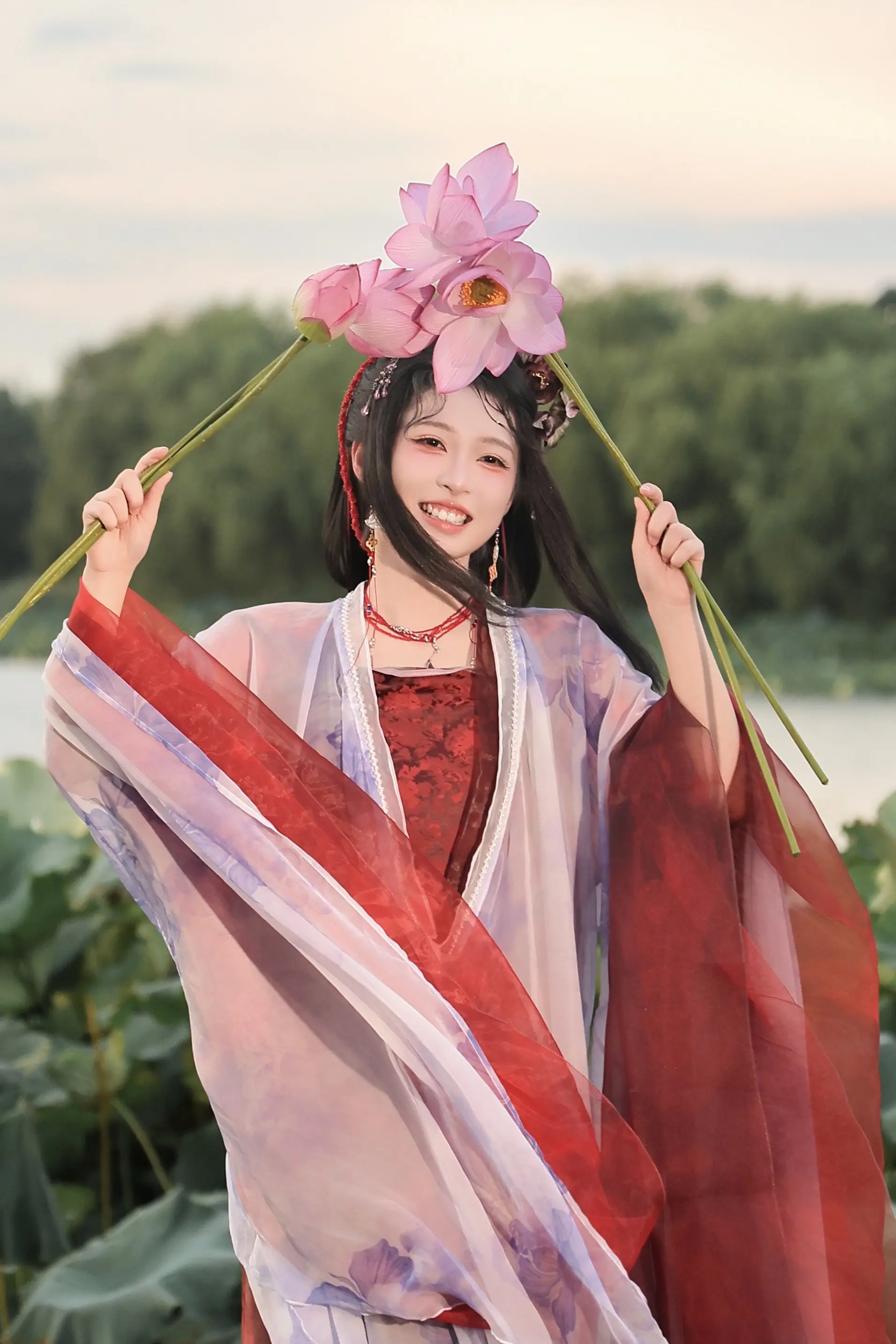 虞书欣本人看到都会说像的程度🤣。来看看我拍的念相思何盼新物料hhh ...