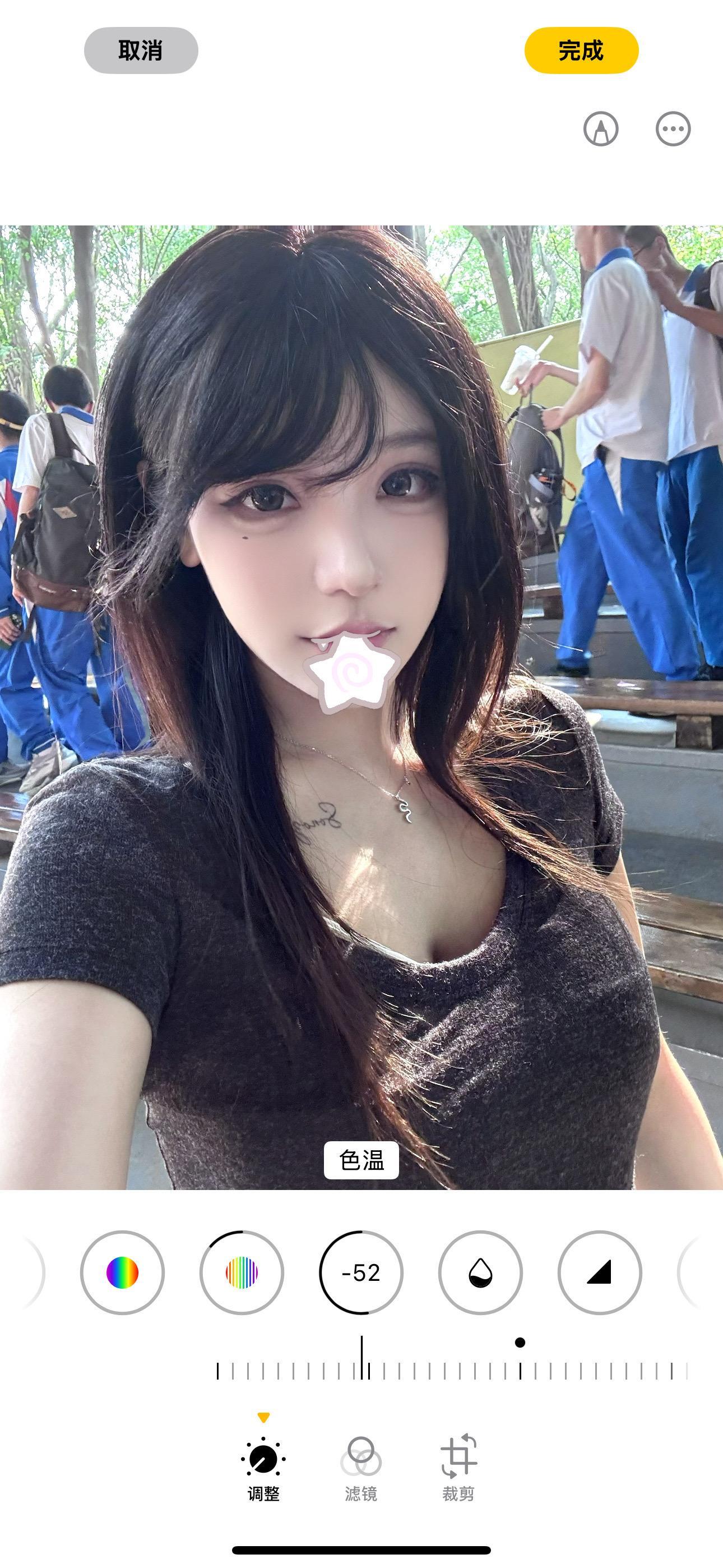 我很累很累，站在原地想了半天，发现只有离开这一个选择。