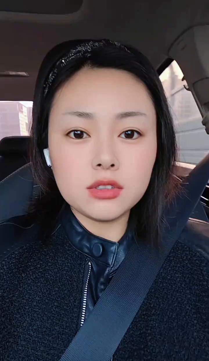 网传《越女争锋再聚首》要办，名单都爆了，可官方连个动静都没有。
张宇峰、董鉴鸿、